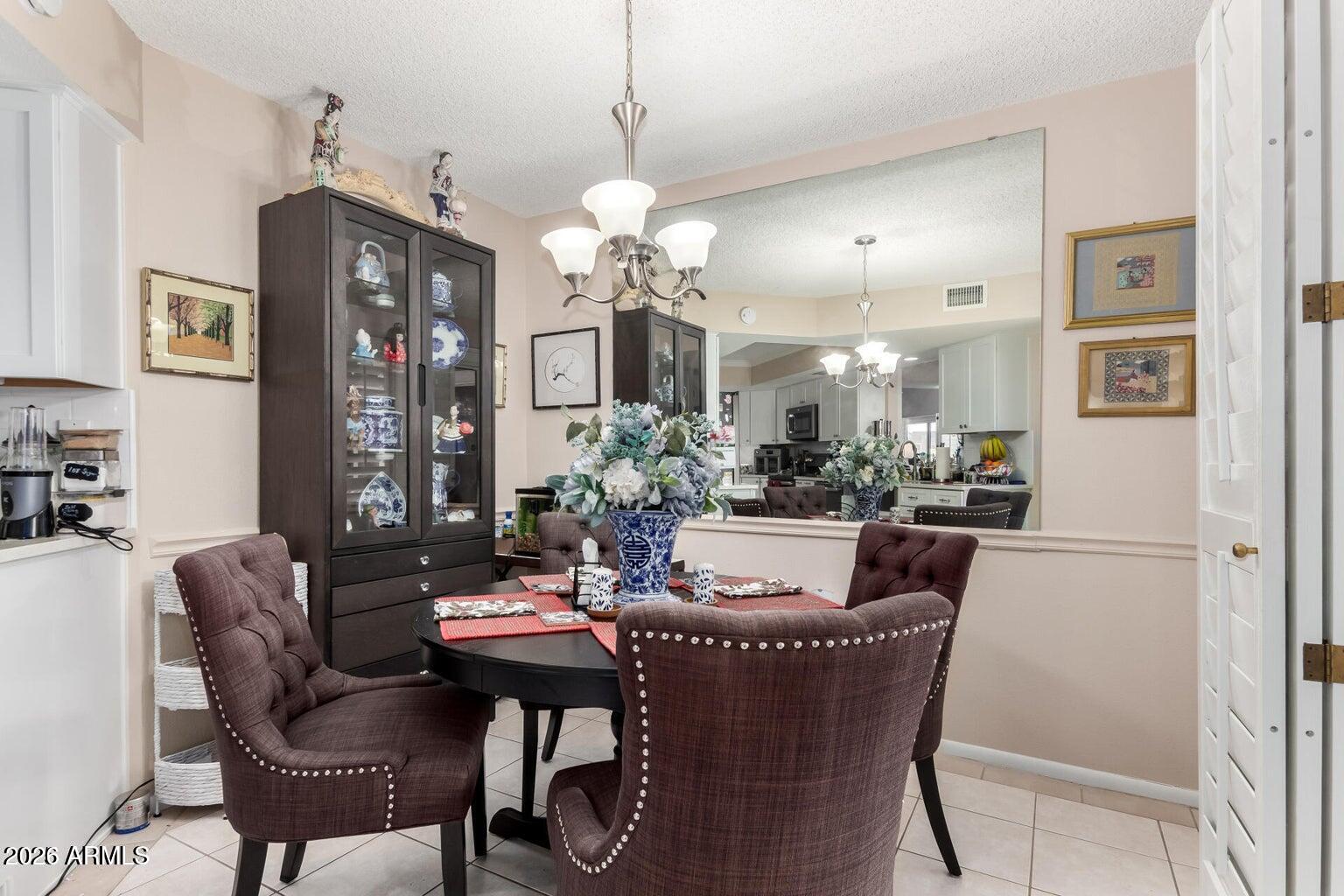 10802 W THUNDERBIRD Boulevard