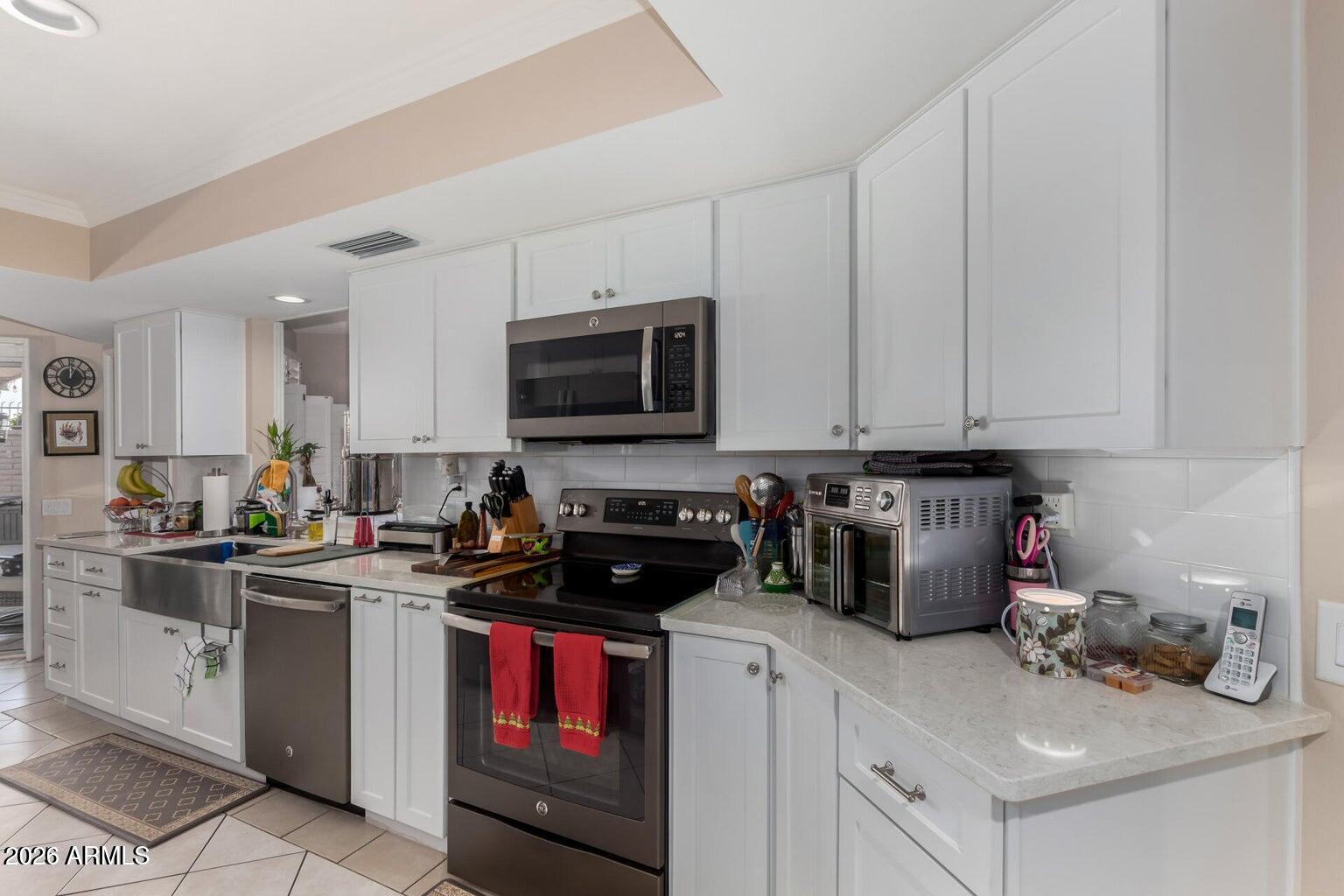 10802 W THUNDERBIRD Boulevard