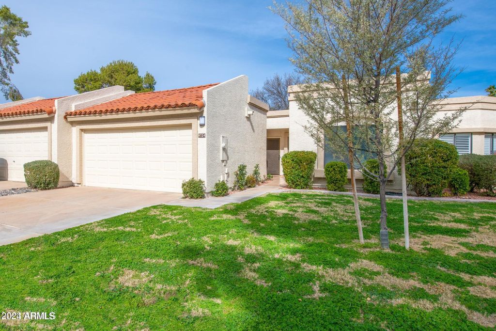 Photo of 9734 W Kerry Lane, Peoria, AZ 85382 (MLS # 6932026)