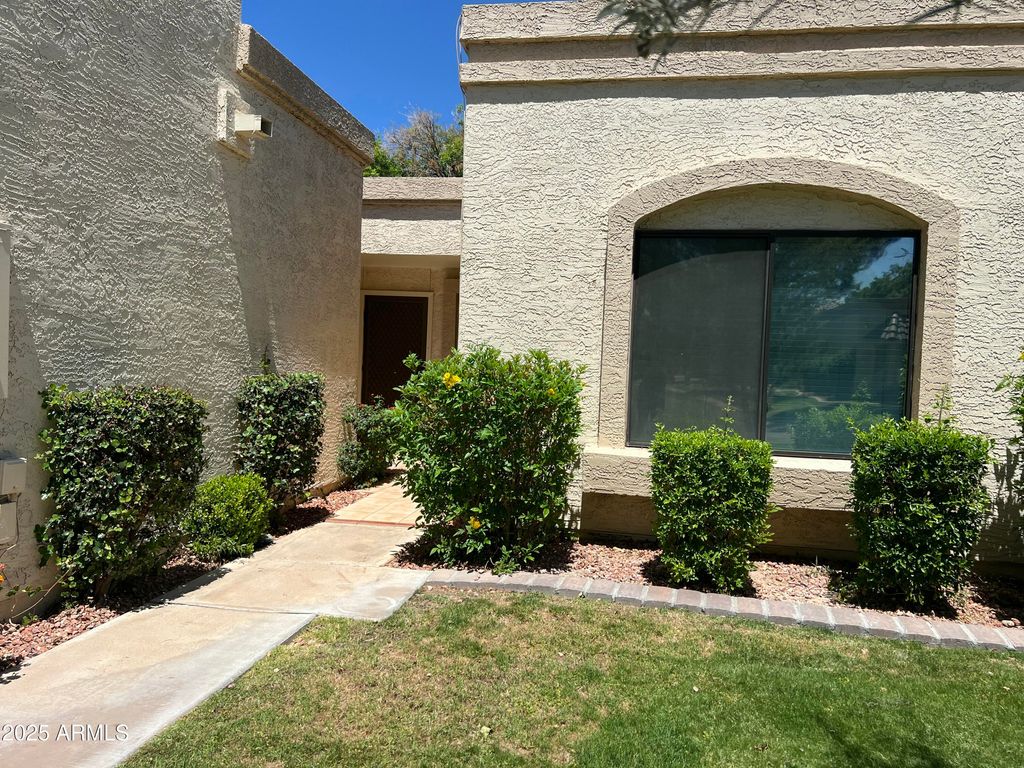 Photo of 9734 W Kerry Lane, Peoria, AZ 85382 (MLS # 6932026)