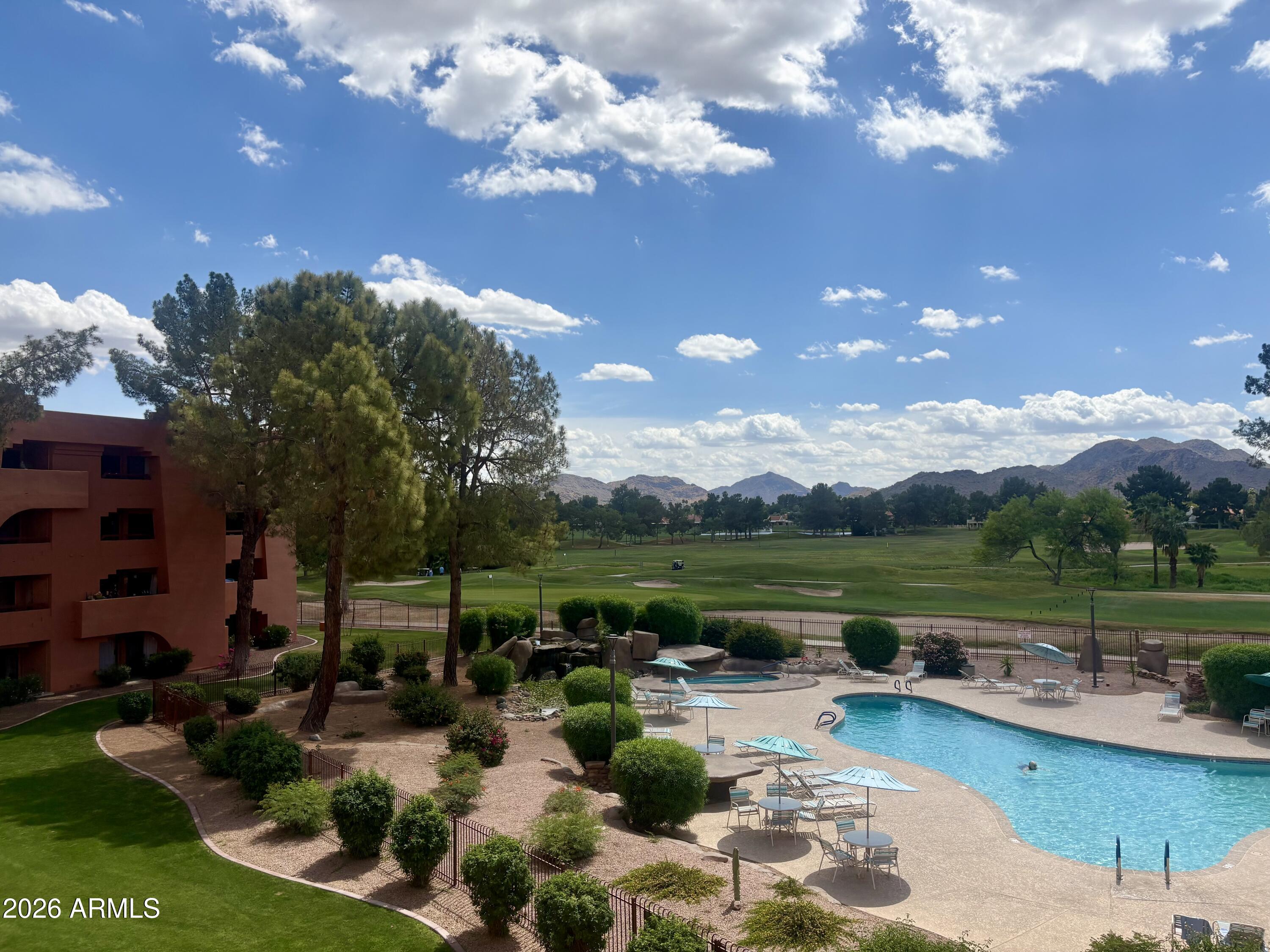 12212 N PARADISE VILLAGE Parkway S 338