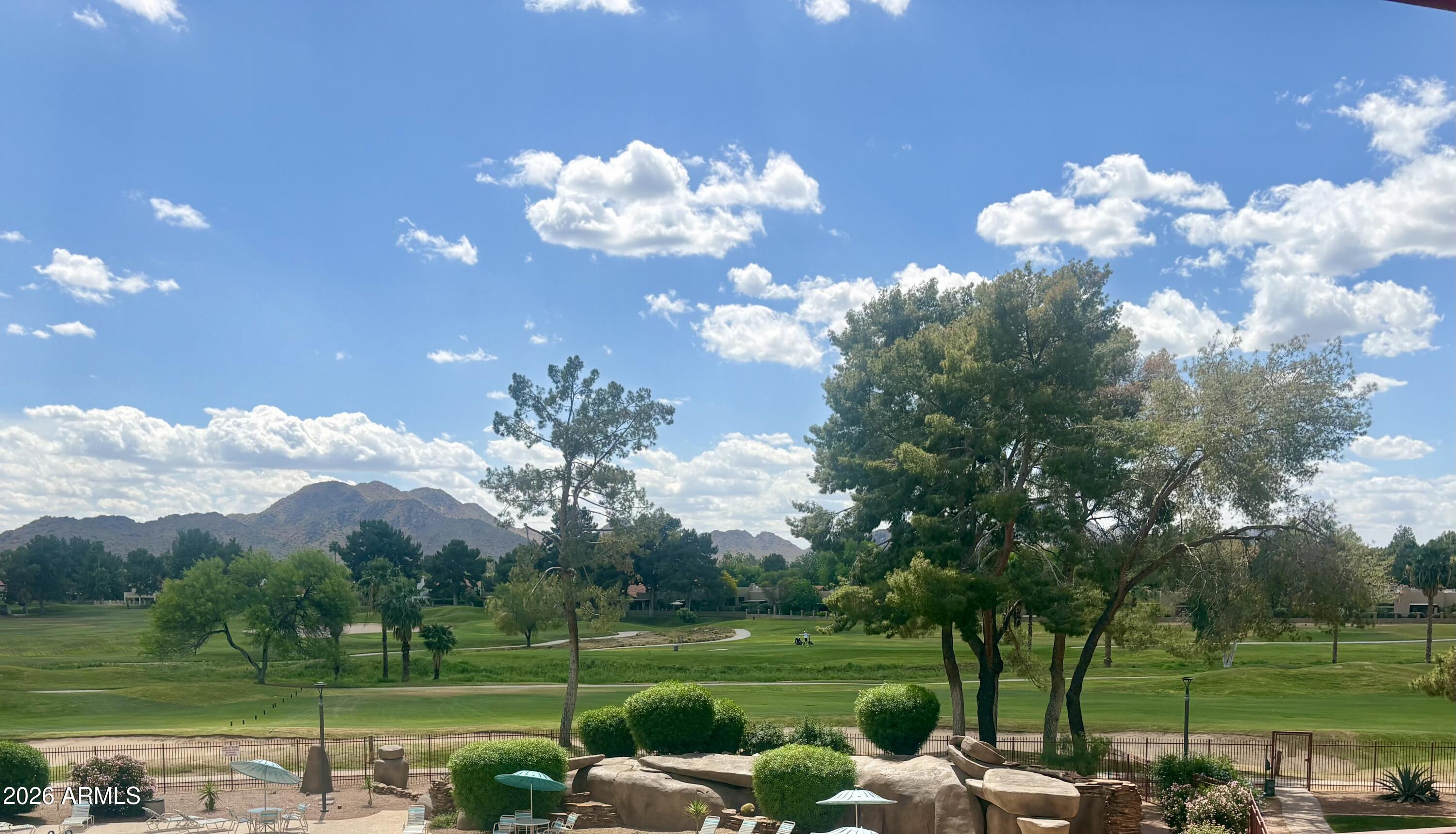 12212 N PARADISE VILLAGE Parkway S 338