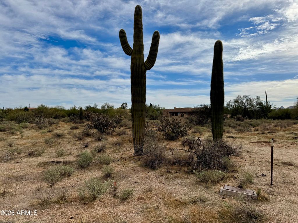 Photo of 27207 N 67th Street #B1, Scottsdale, AZ 85266 (MLS # 6821672)