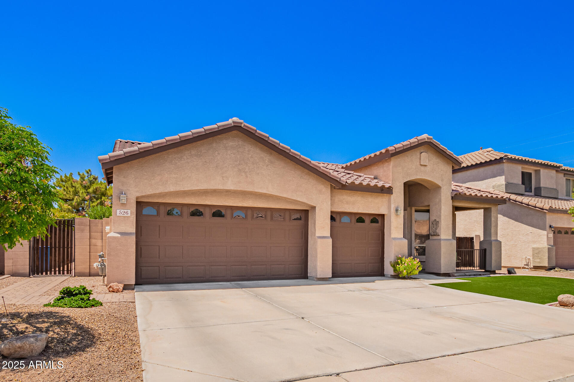 526 N MERINO --