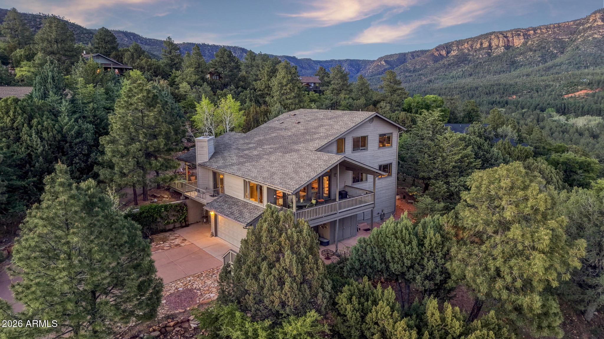 6073 W Skyview Circle