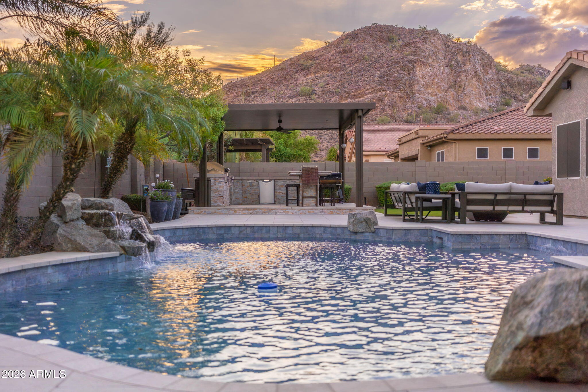 9841 W QUAIL TRACK Drive