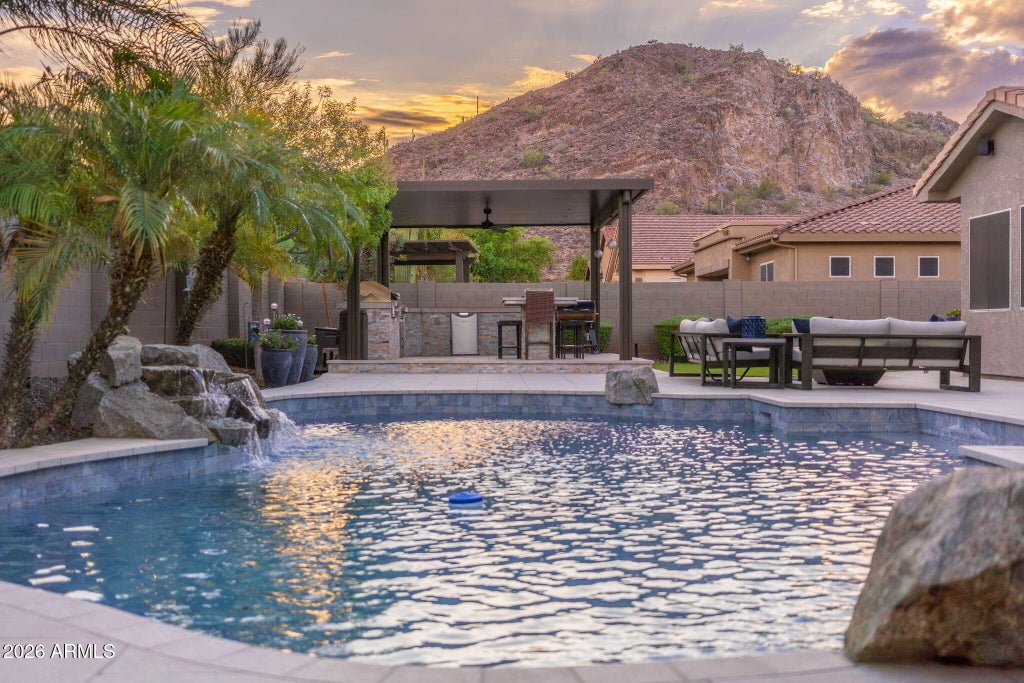 Photo of 9841 W Quail Track Drive, Peoria, AZ 85383 (MLS # 7078784)
