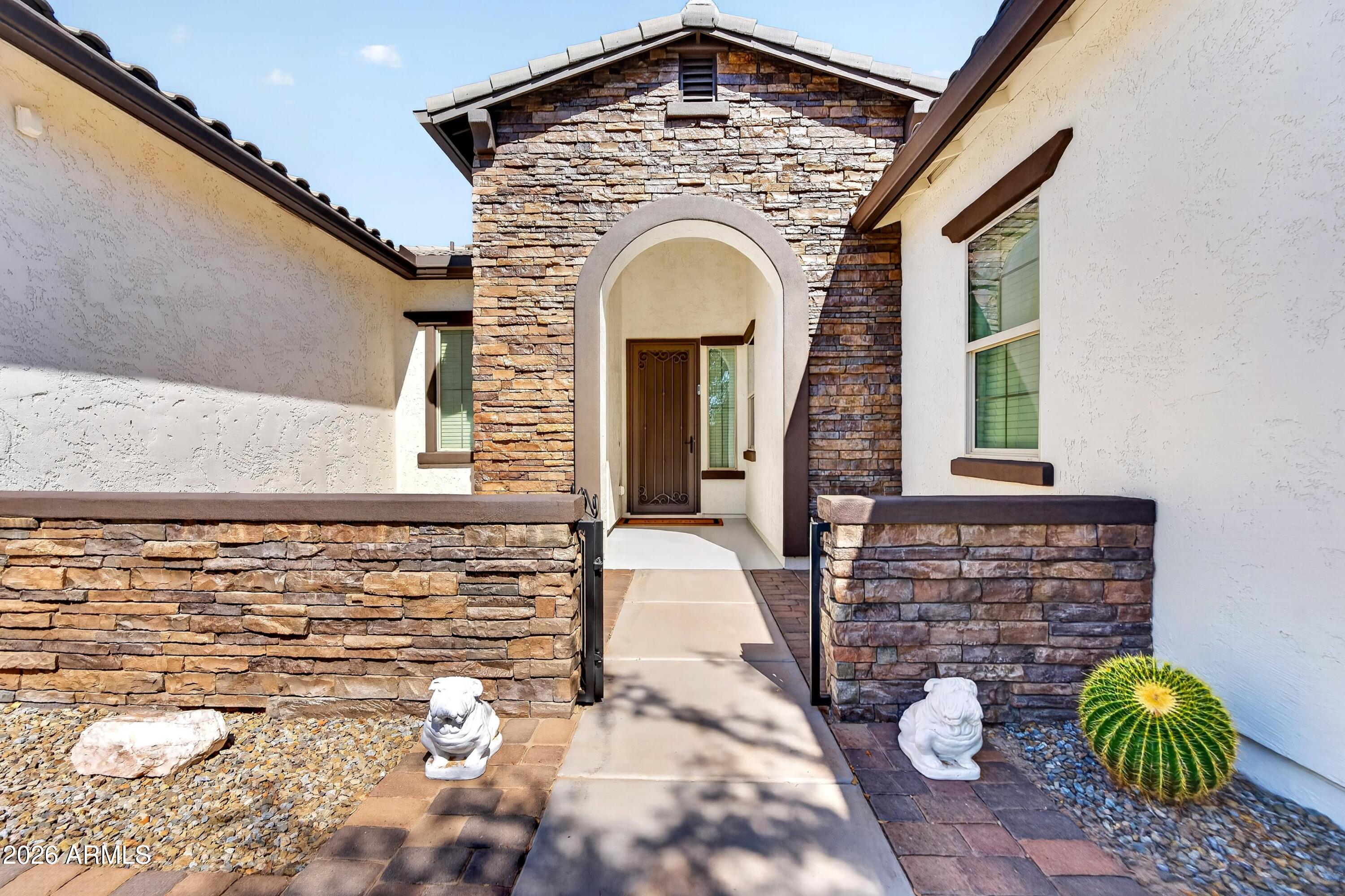 1481 S CARRIAGE Lane