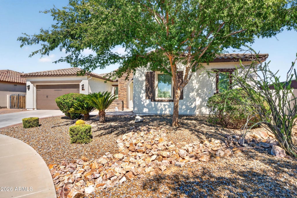 Photo of 1481 S Carriage Lane, Chandler, AZ 85286 (MLS # 7069255)