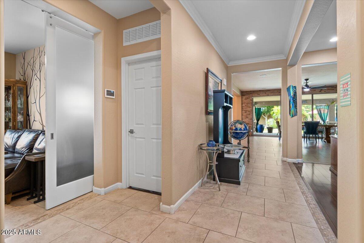 10033 W JESSIE Lane