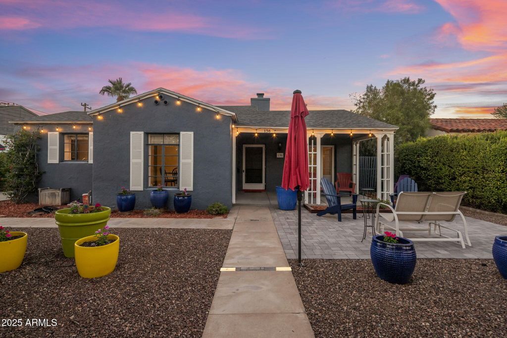 Photo of 136 W Granada Road, Phoenix, AZ 85003 (MLS # 6929166)