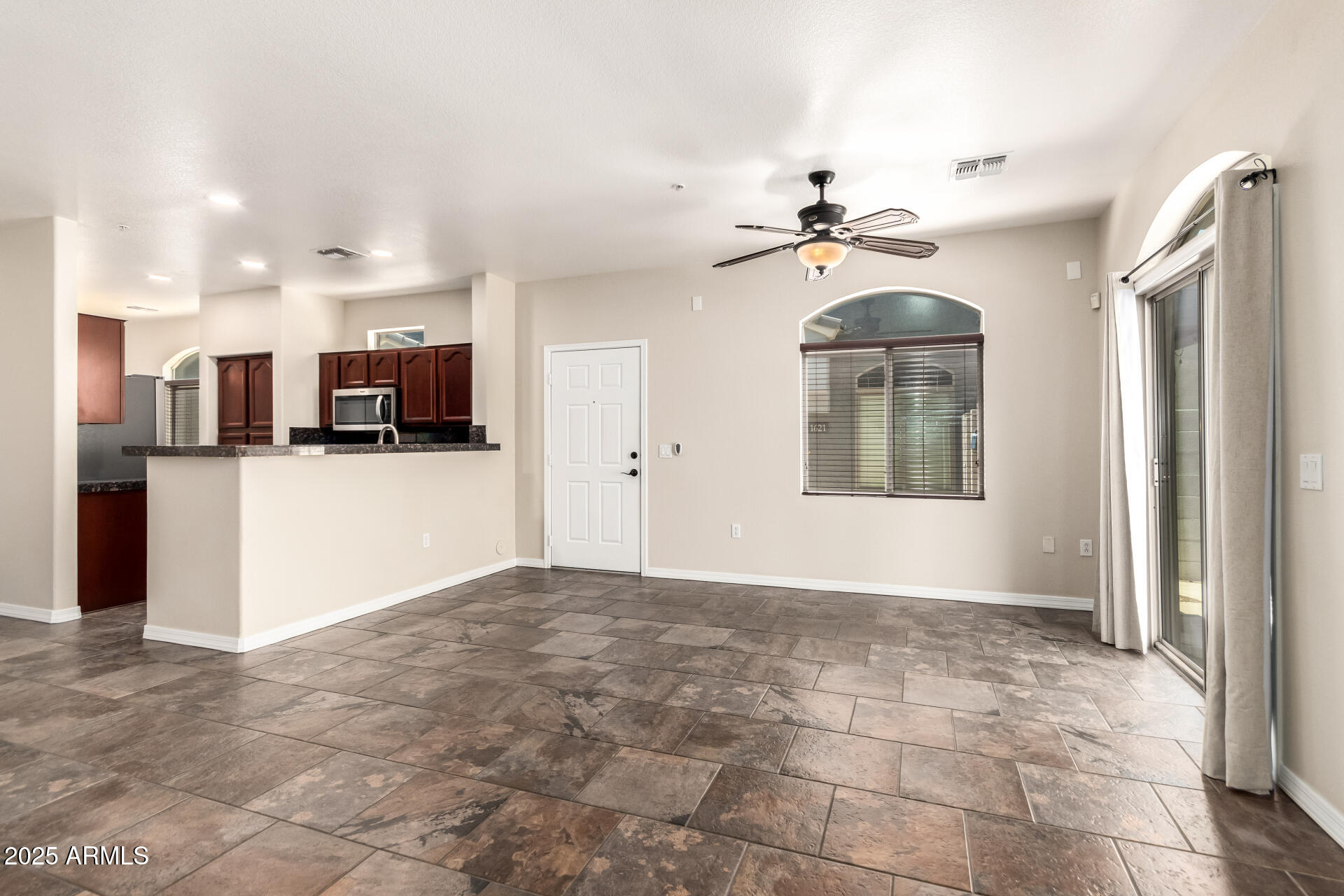 2402 E 5TH Street 1623