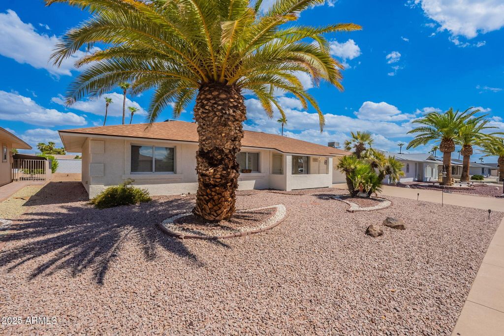 Photo of 18007 N 129th Avenue, Sun City West, AZ 85375 (MLS # 6919479)