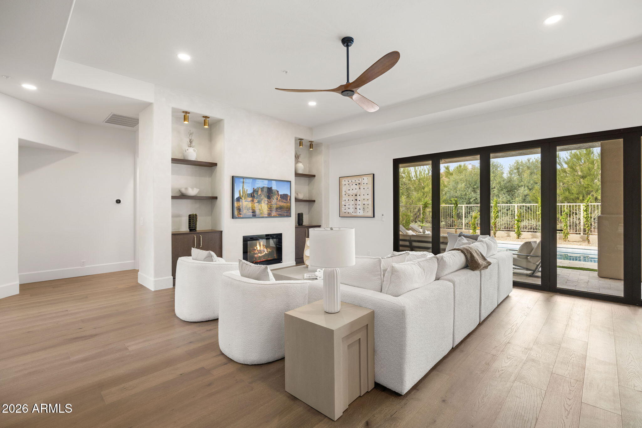 6876 E MIGHTY SAGUARO Way