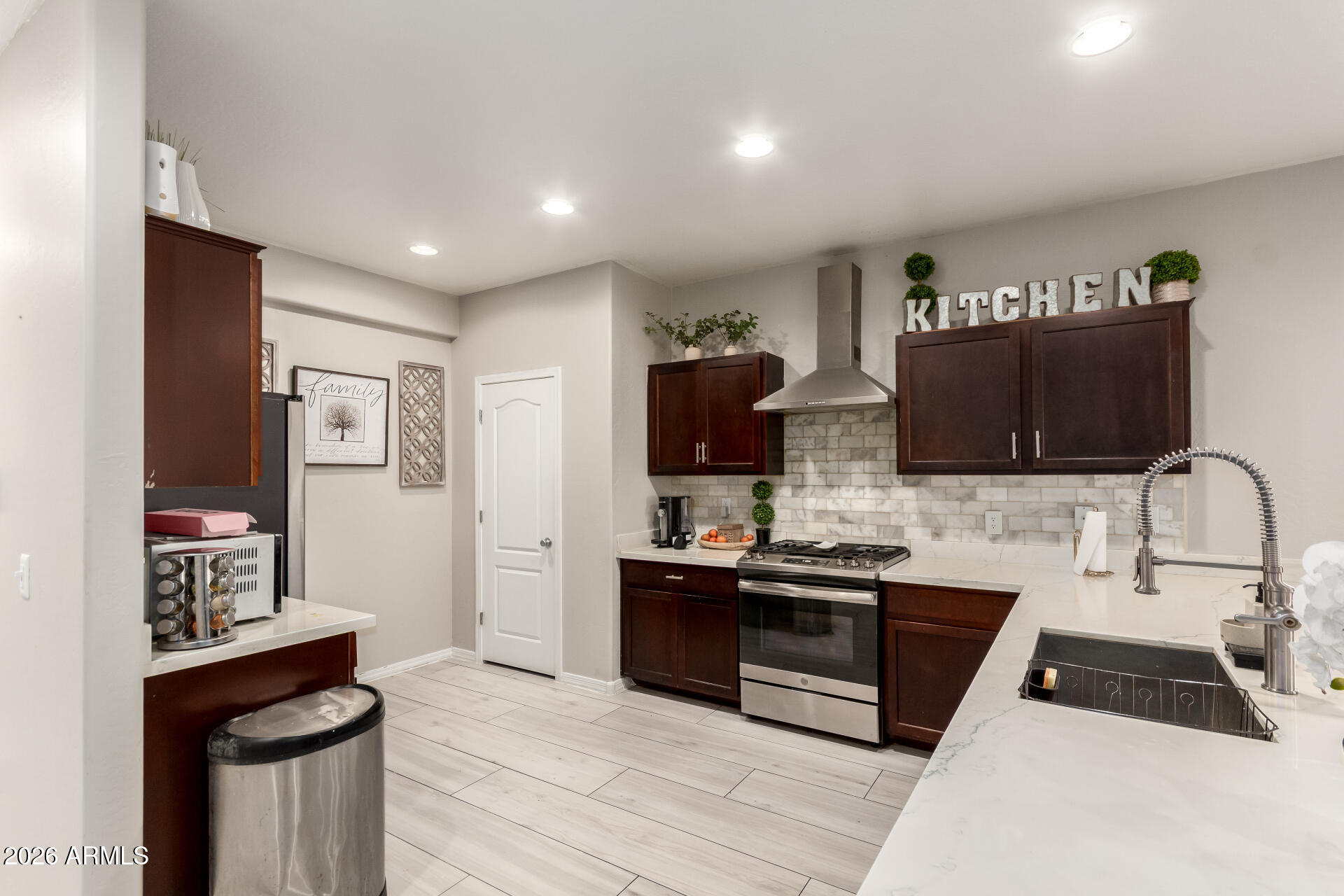 8224 W PUEBLO Avenue