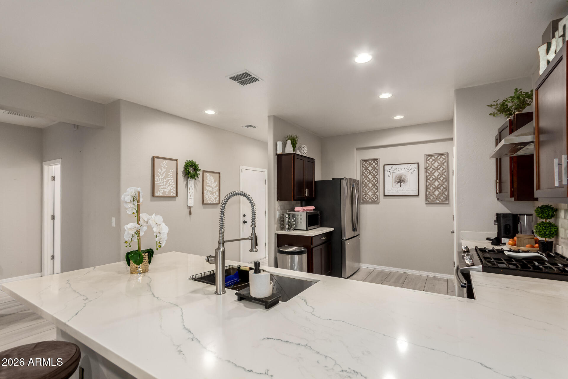 8224 W PUEBLO Avenue