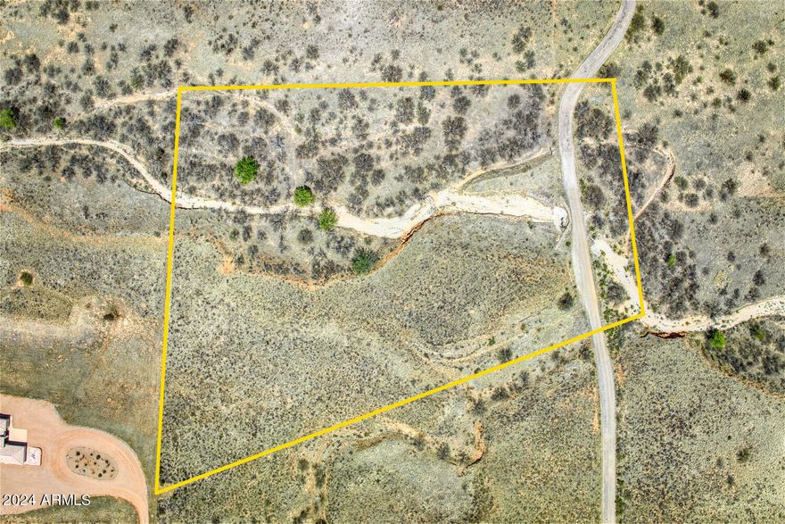 Views! Privacy! Amazing Night Skys! Build your dream home here and enjoy the country life while only 20 minutes from the Citys of Sierra Vista, and Bisbee!
