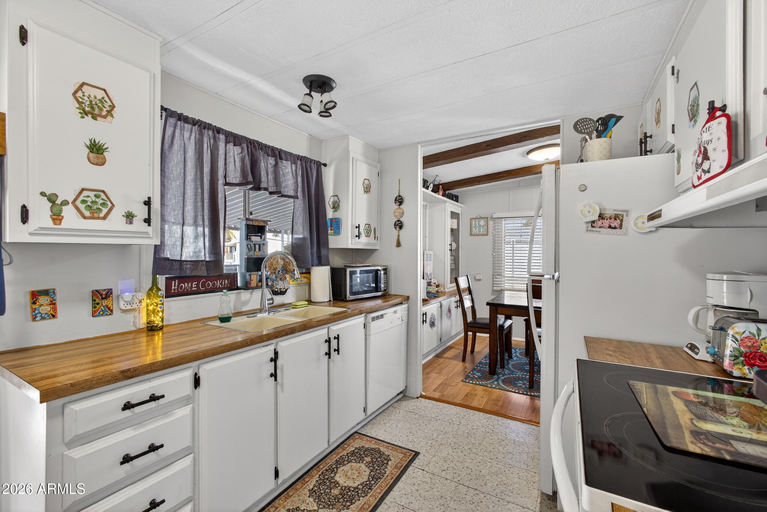 205 S HIGLEY Road 60