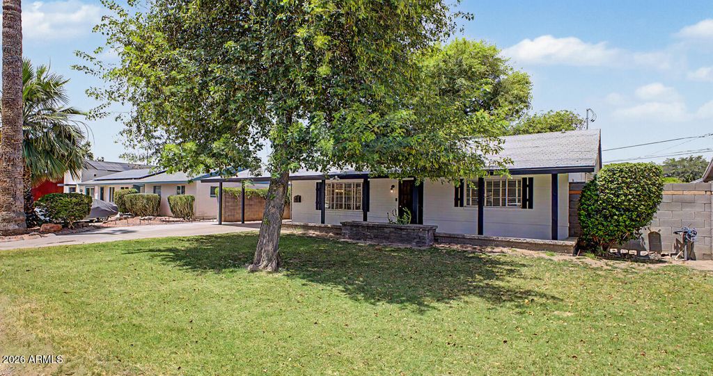 Photo of 1620 E Rancho Drive, Phoenix, AZ 85016 (MLS # 7032106)