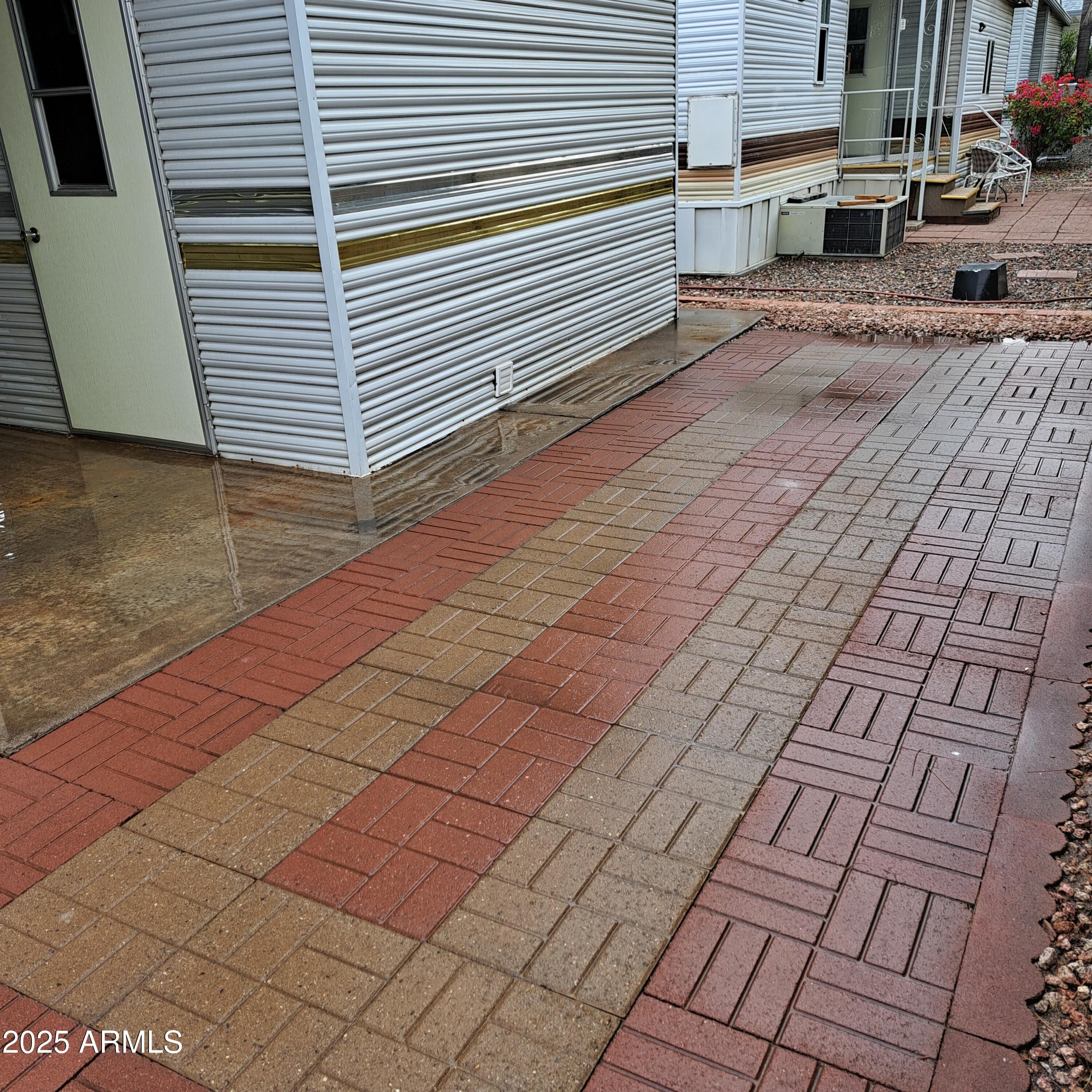 111 S GREENFIELD Road 2