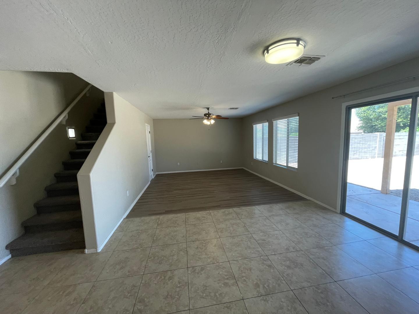 1818 W Desert Seasons Drive