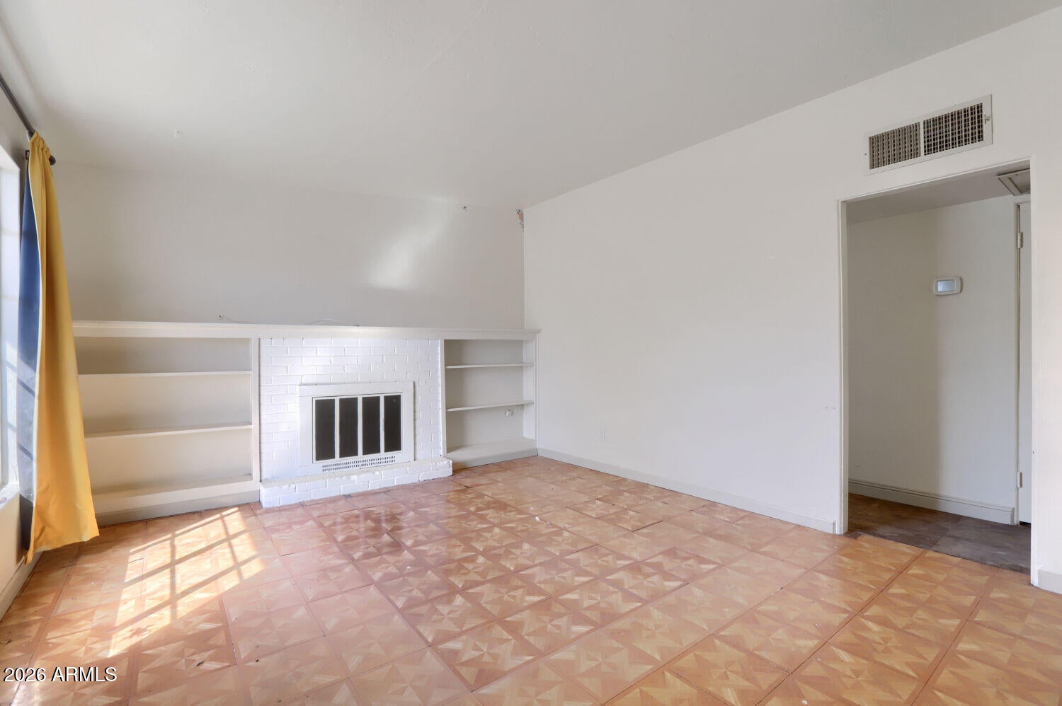 1212 E WINTER Drive