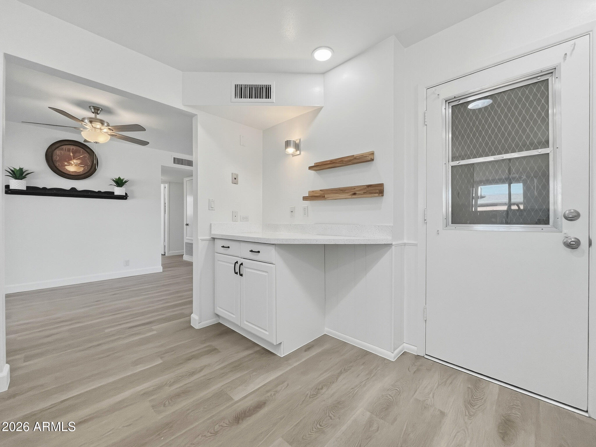 6020 E BILLINGS Street