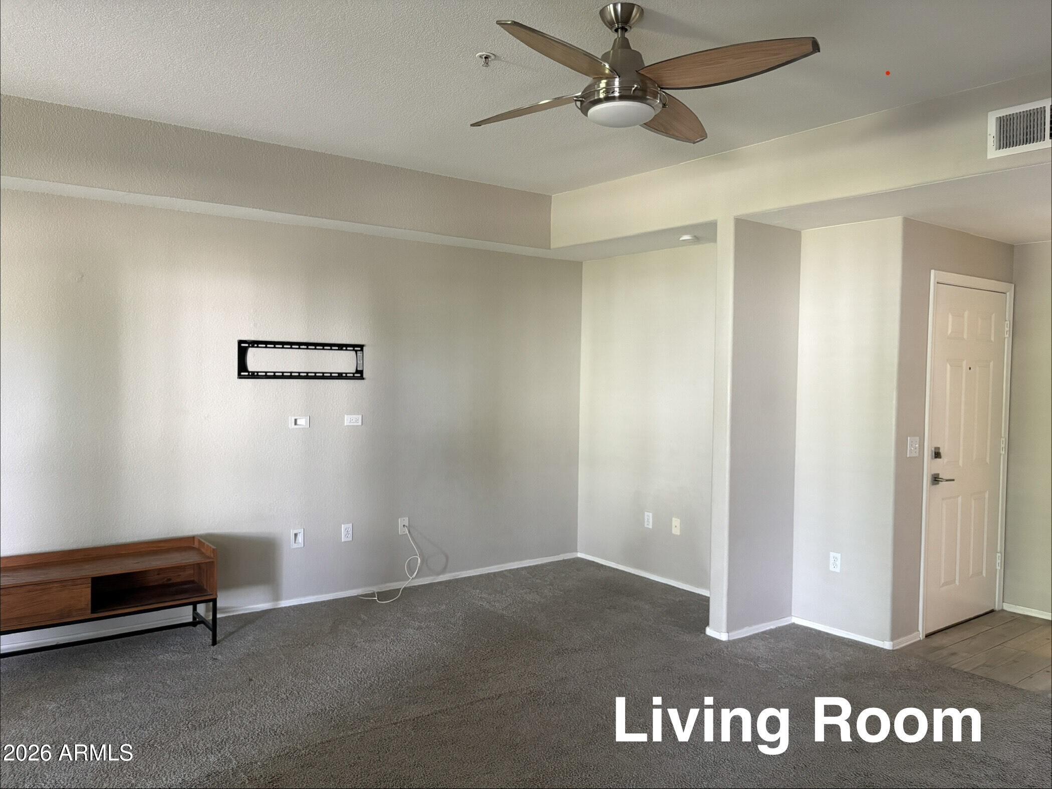 7401 W ARROWHEAD CLUBHOUSE Drive 2071