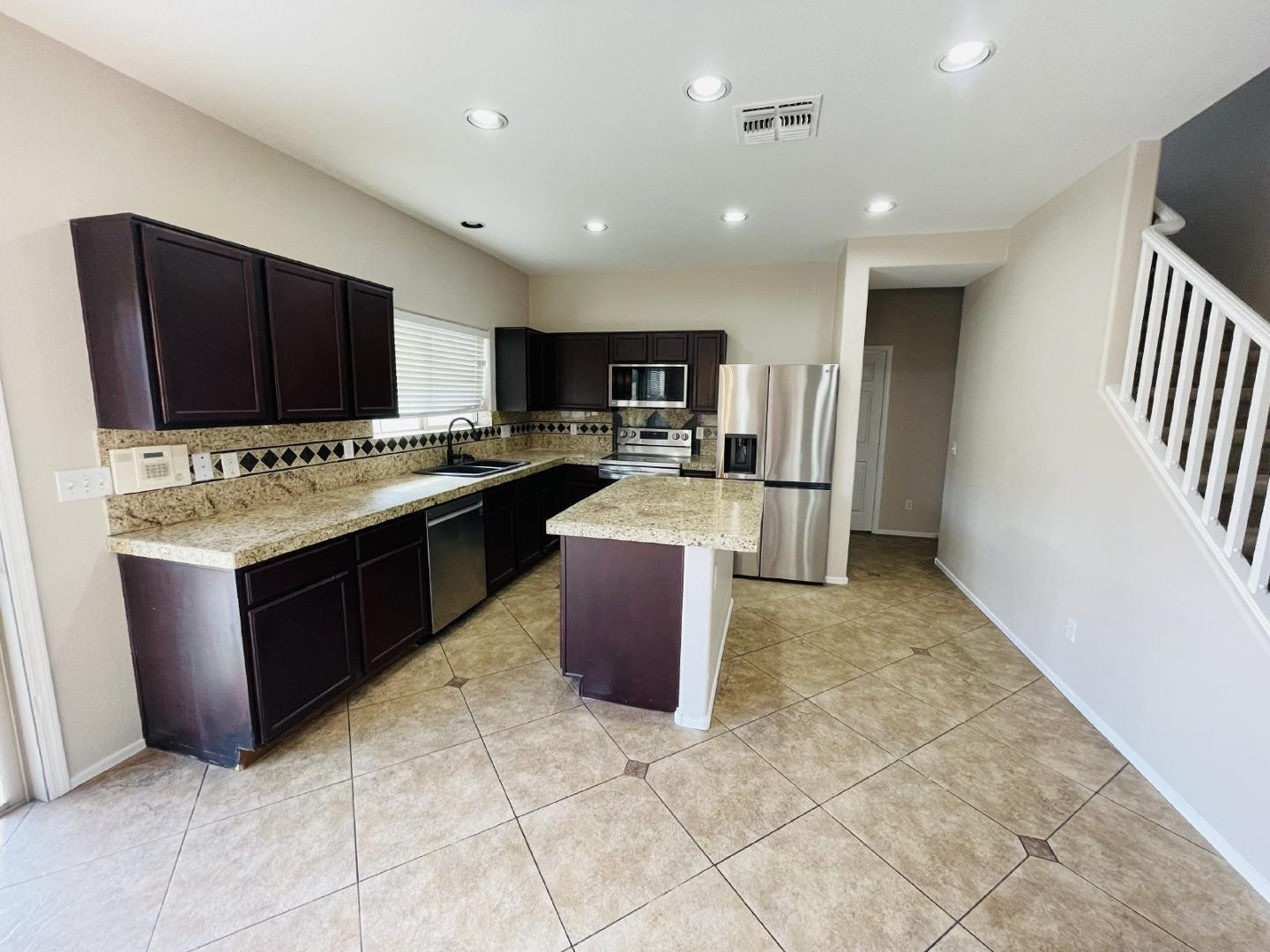 45811 W Amsterdam Road