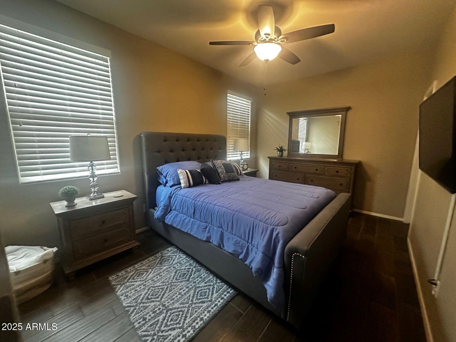 22503 E CALLE DE FLORES --