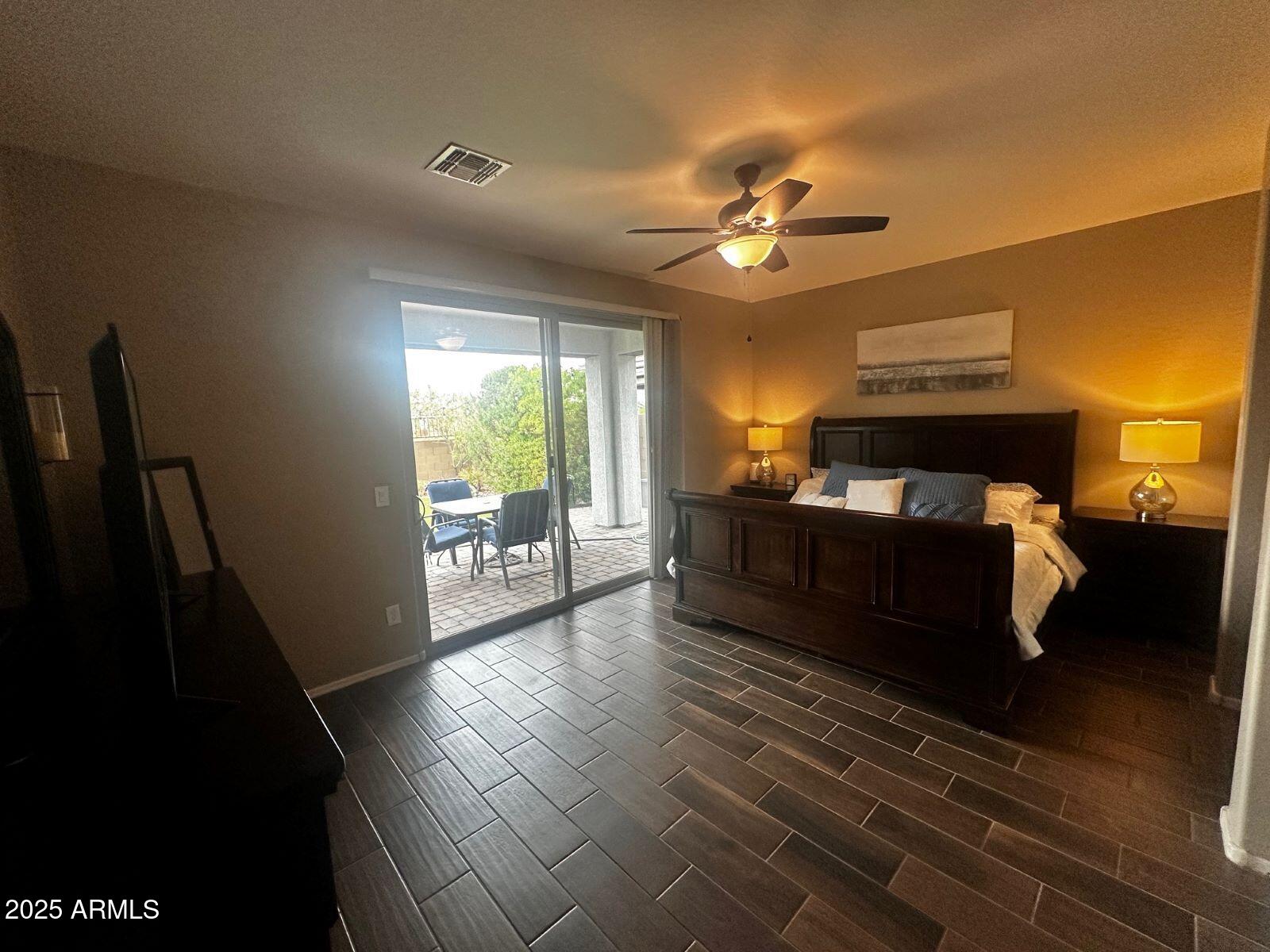 22503 E CALLE DE FLORES --