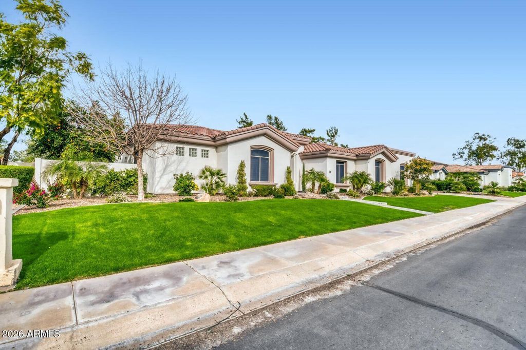 Photo of 8306 E Sunnyside Drive, Scottsdale, AZ 85260 (MLS # 6968774)