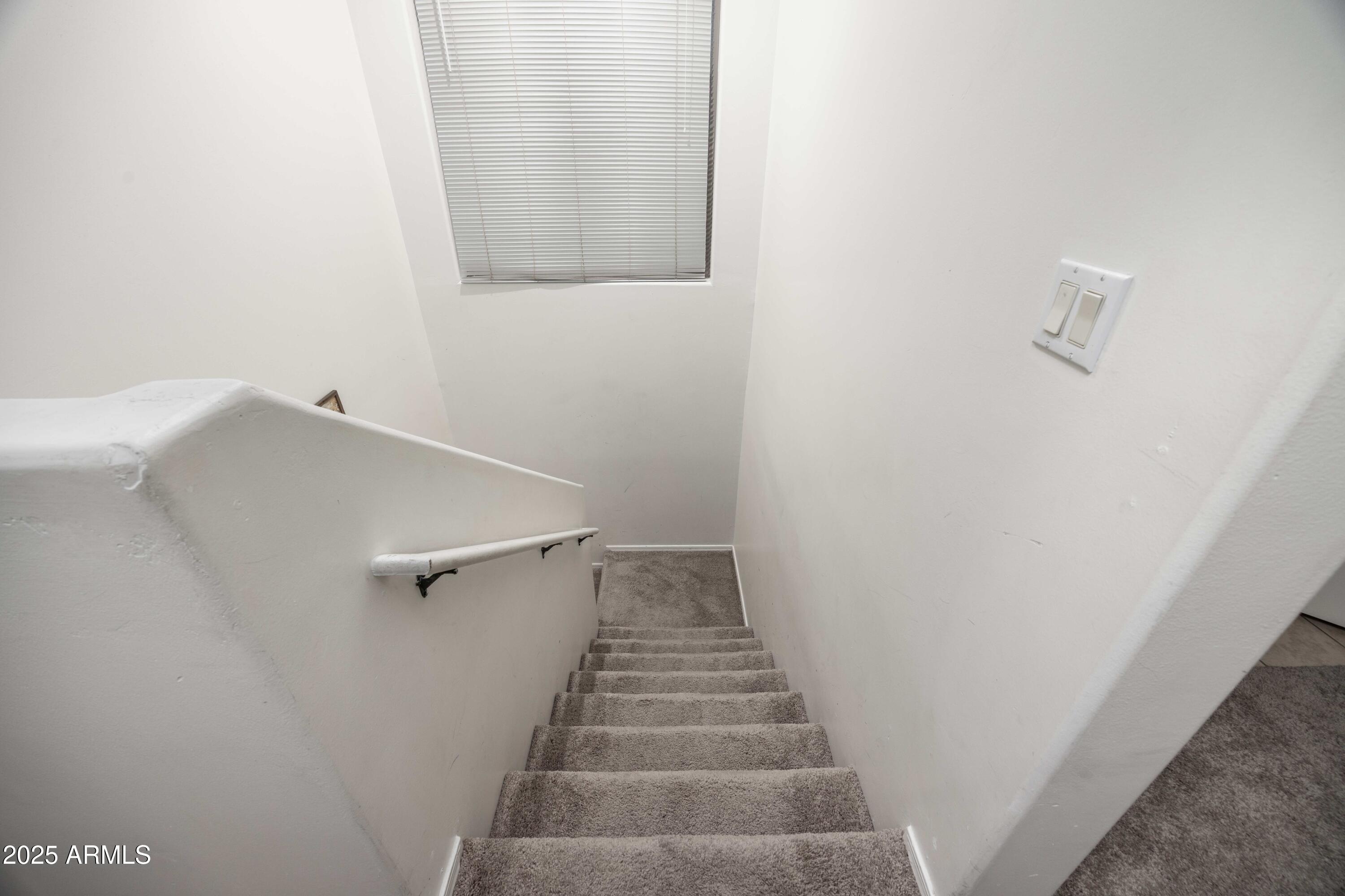 206 E LAWRENCE Boulevard 121