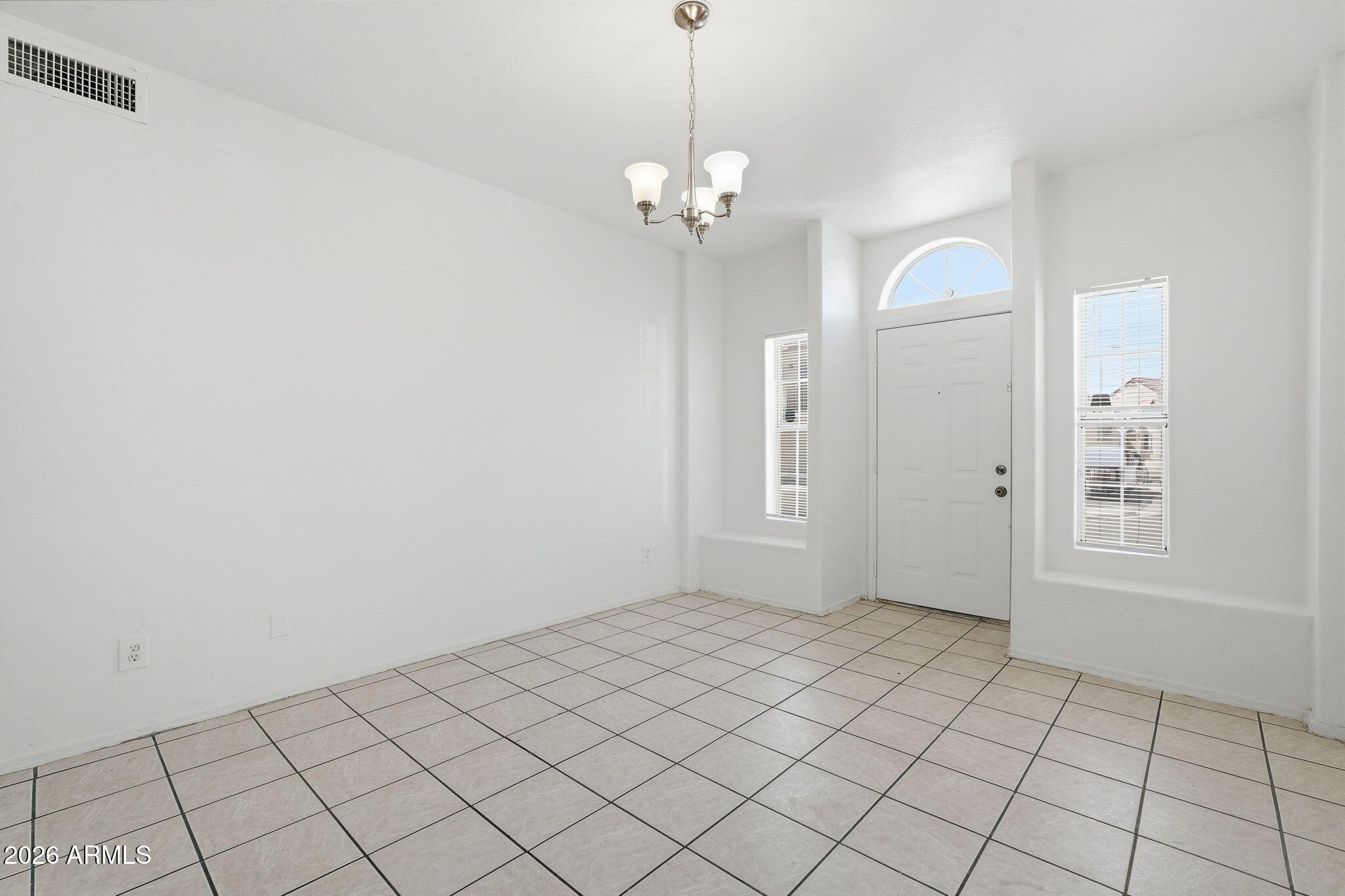 1026 W LIBRA Drive