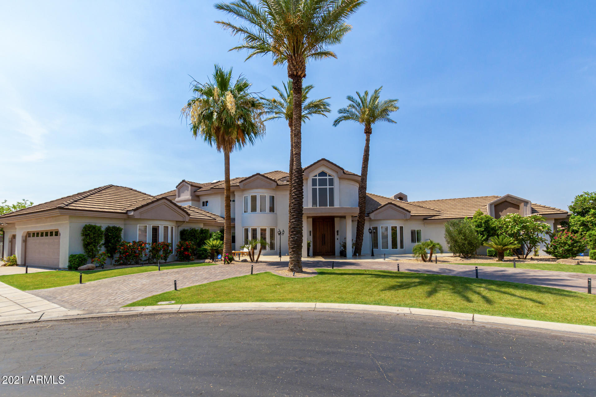 1502 E TREASURE COVE Drive