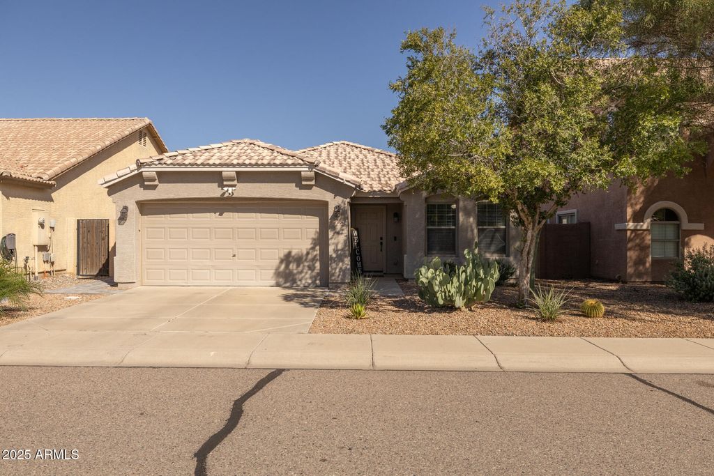 Photo of 3826 W Goldmine Mountain Drive, San Tan Valley, AZ 85144 (MLS # 6935330)