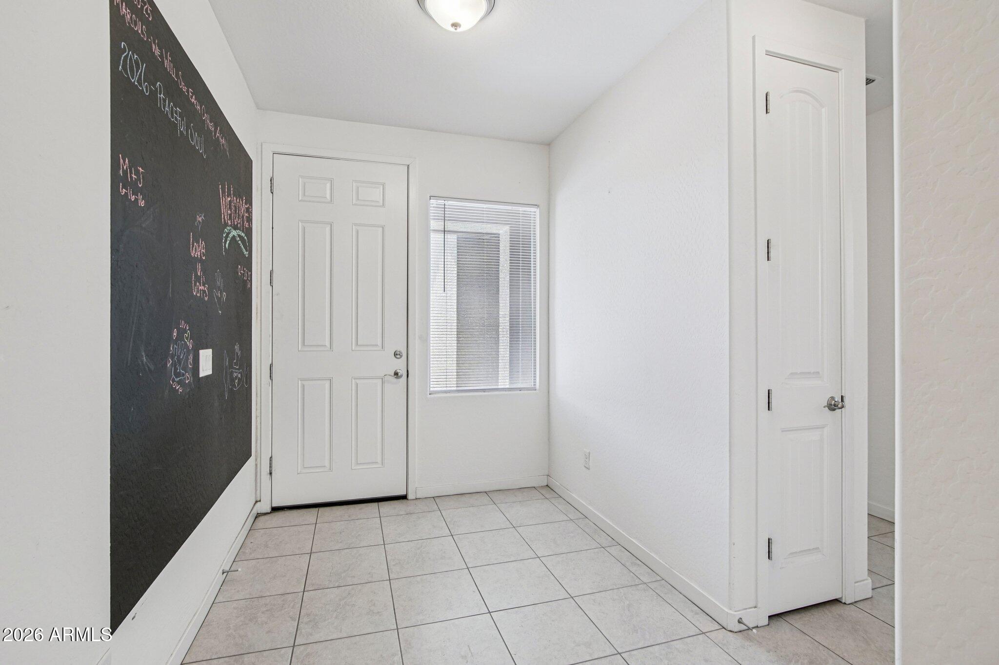 11294 W VERNON Avenue