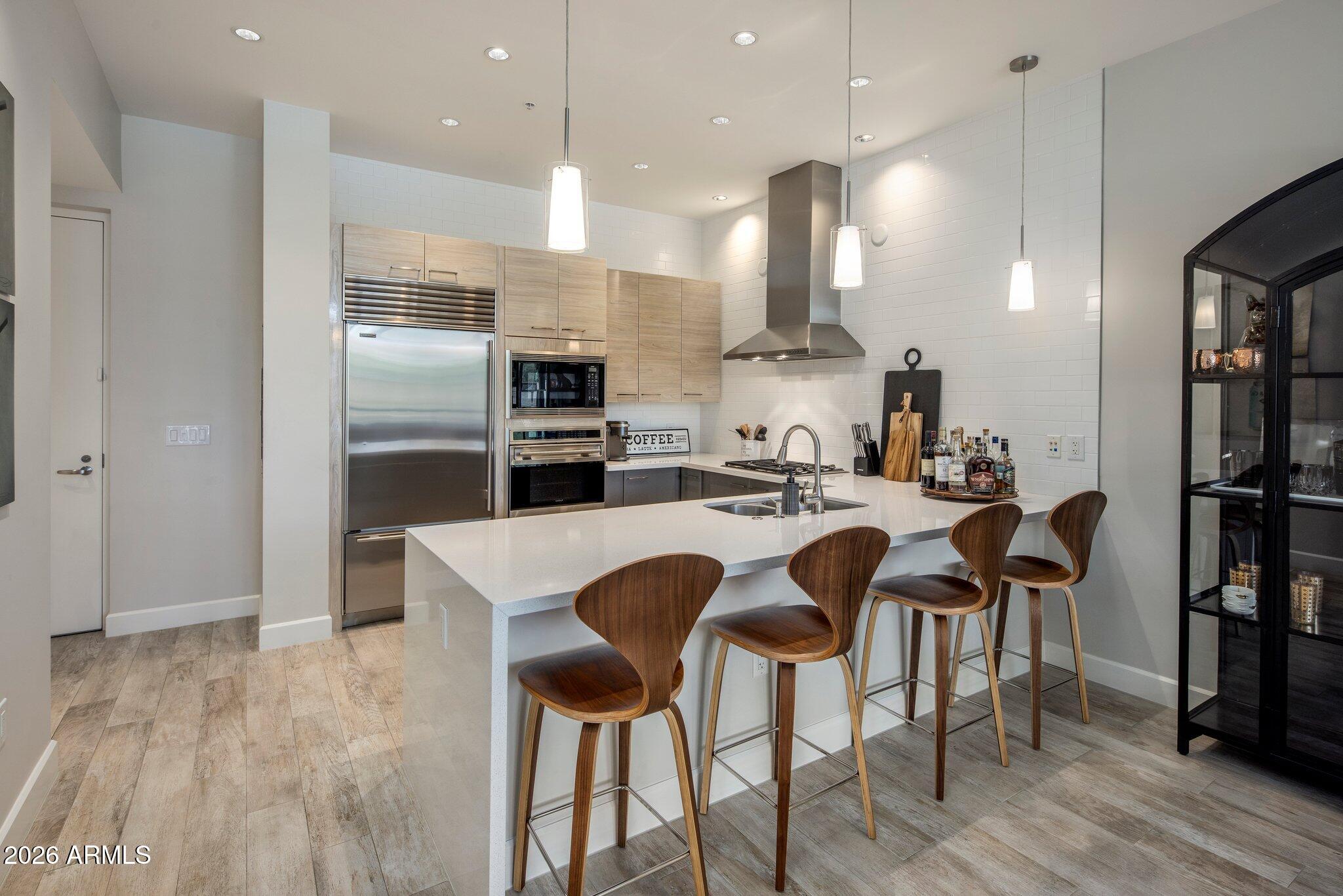 15215 N KIERLAND Boulevard 101