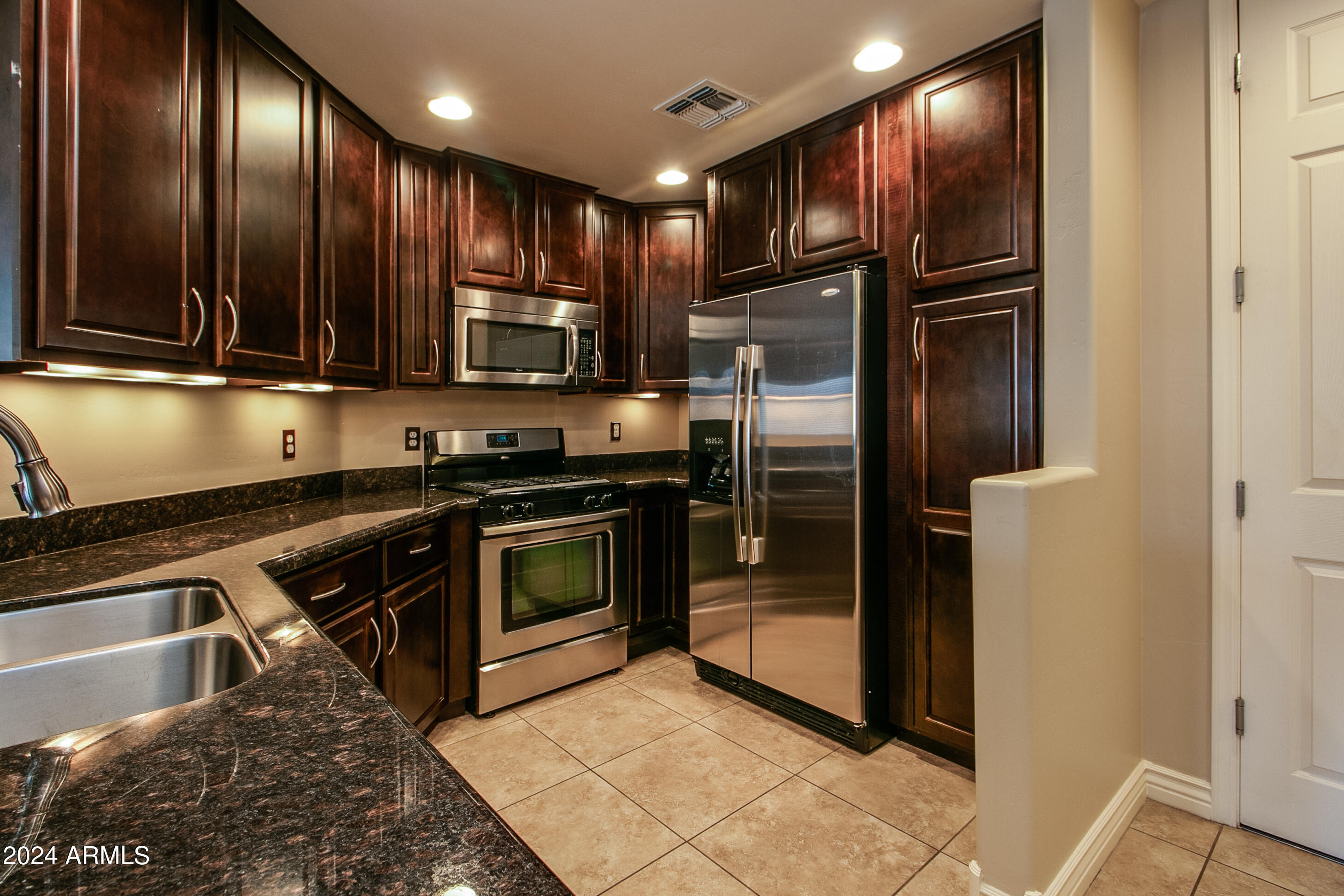 5350 E DEER VALLEY Drive 2268