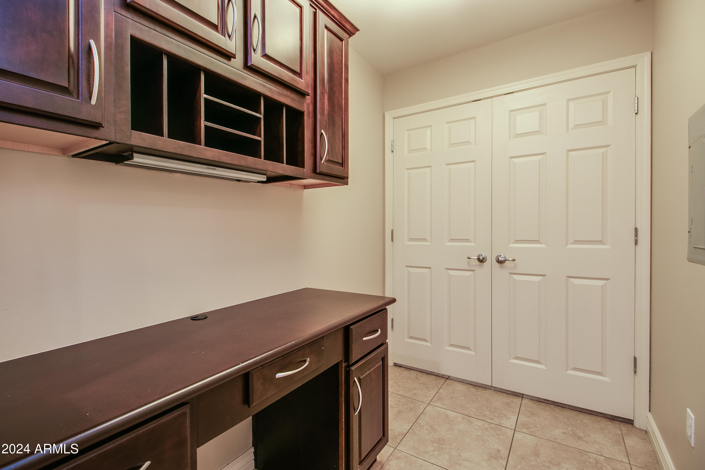 5350 E DEER VALLEY Drive 2268