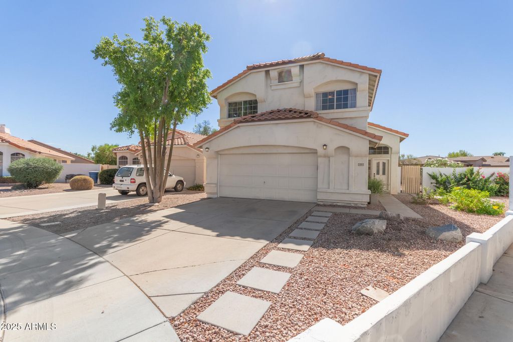 Photo of 1694 S Villas Lane, Chandler, AZ 85286 (MLS # 6931244)