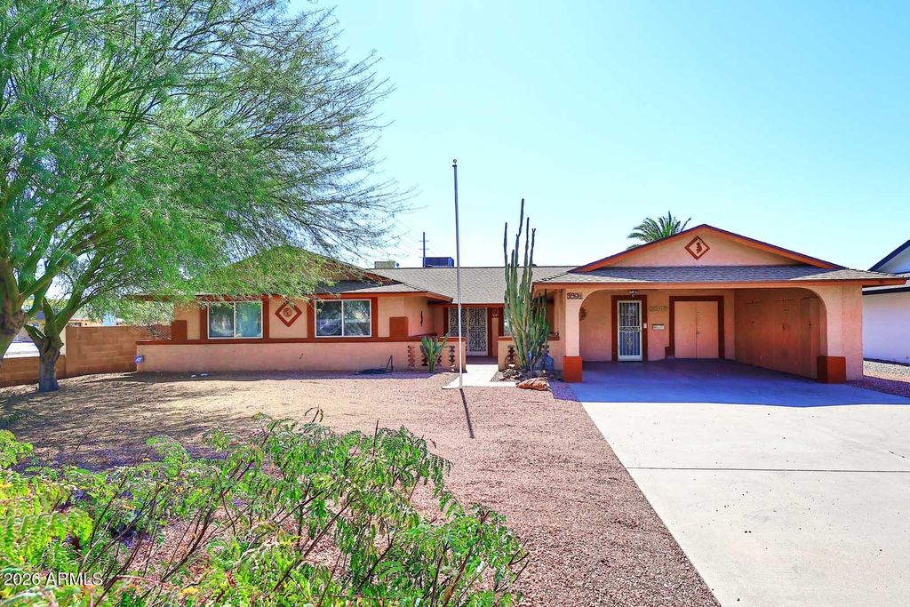 Photo of 9901 W Peoria Avenue, Sun City, AZ 85351 (MLS # 6994252)