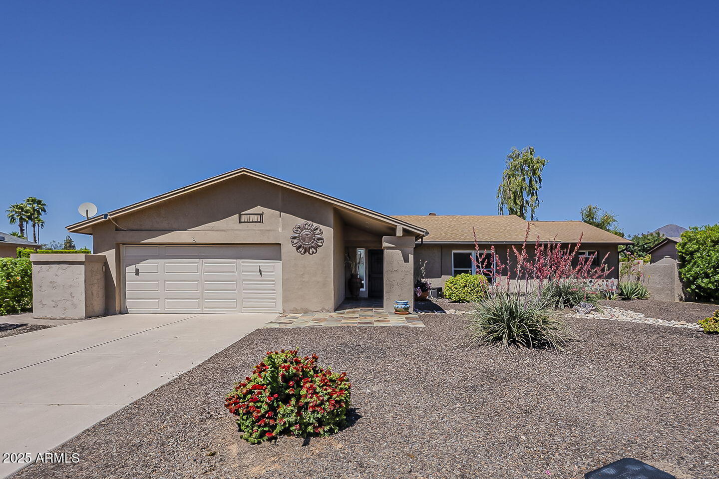 9466 E LAUREL Lane