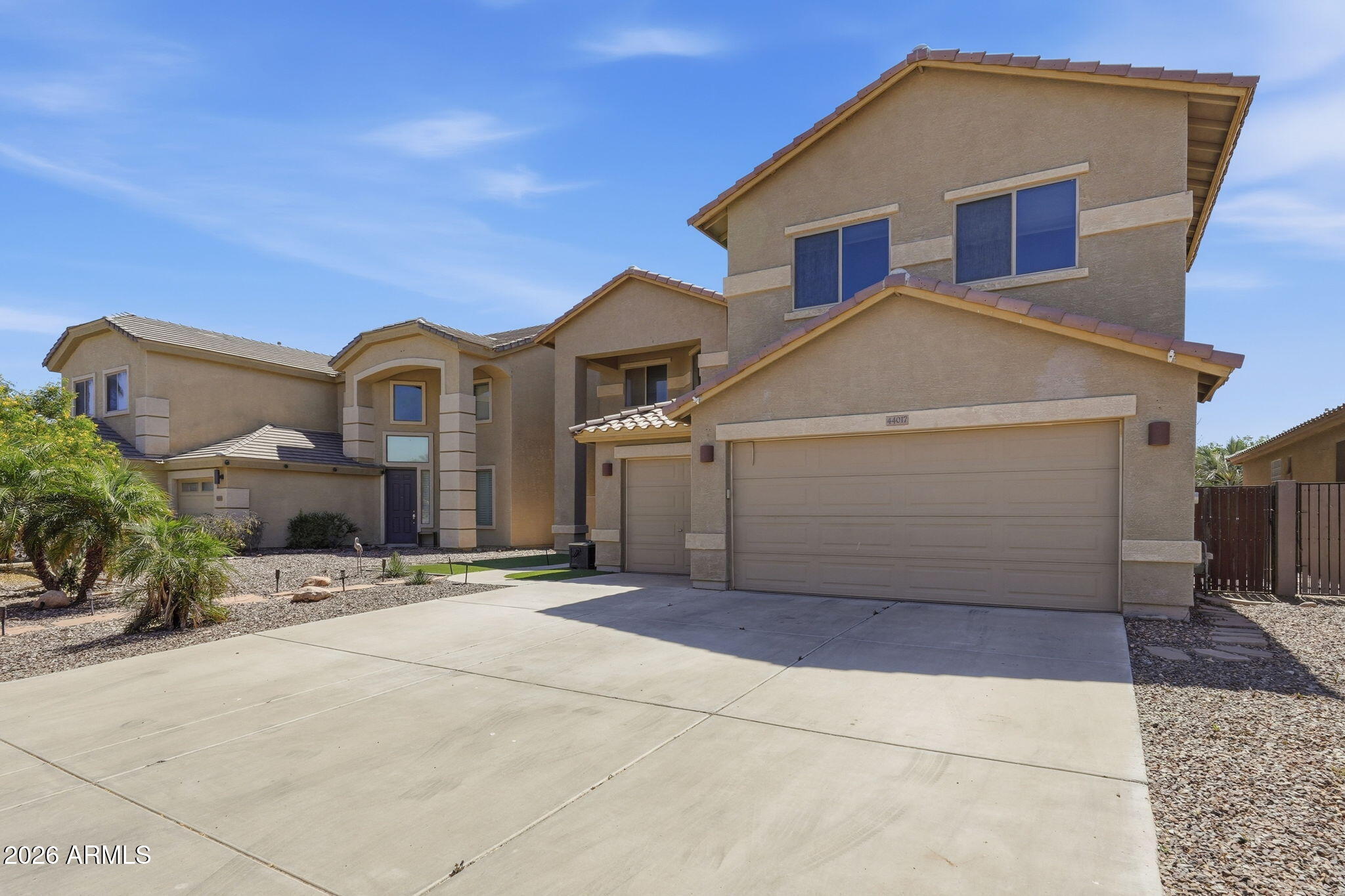 Properties 2 44017 W YUCCA Lane