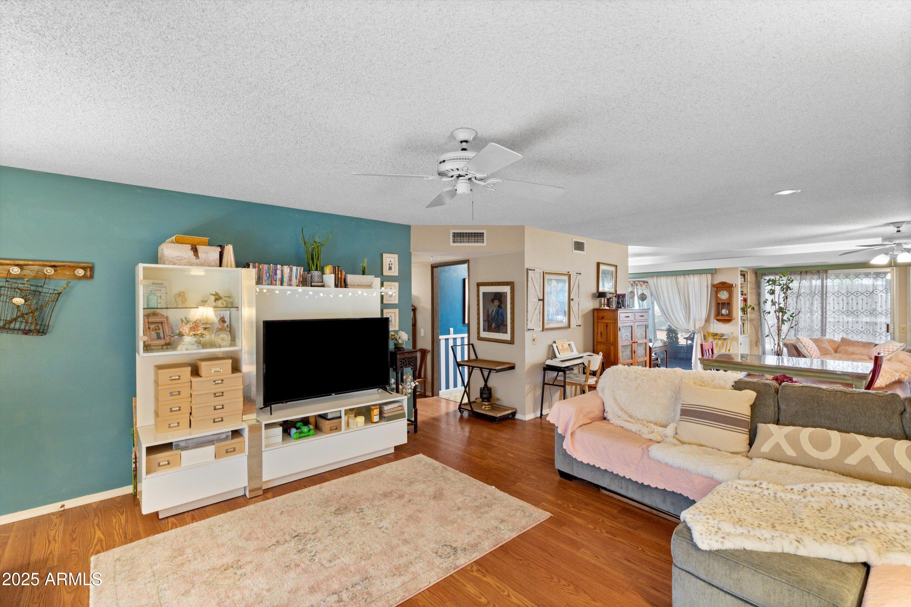 10410 W CAMPANA Drive