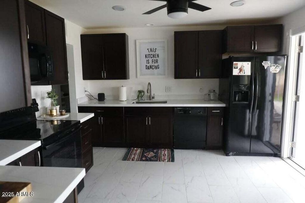 Photo of 1020 S Lola Lane, Tempe, AZ 85281 (MLS # 6928778)