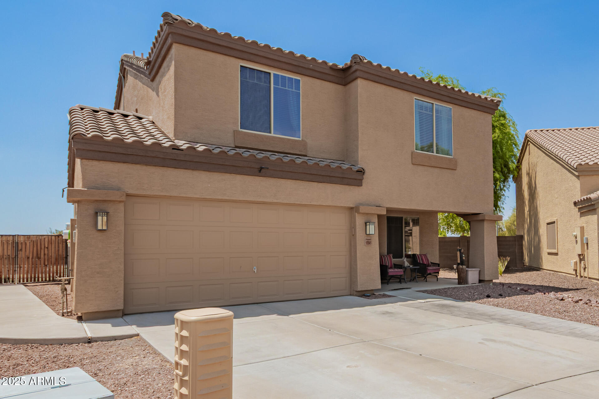 10941 W MINNEZONA Avenue
