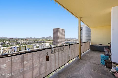 Photo of 207 W Clarendon Avenue #C14, Phoenix, AZ 85013 (MLS # 7018010)