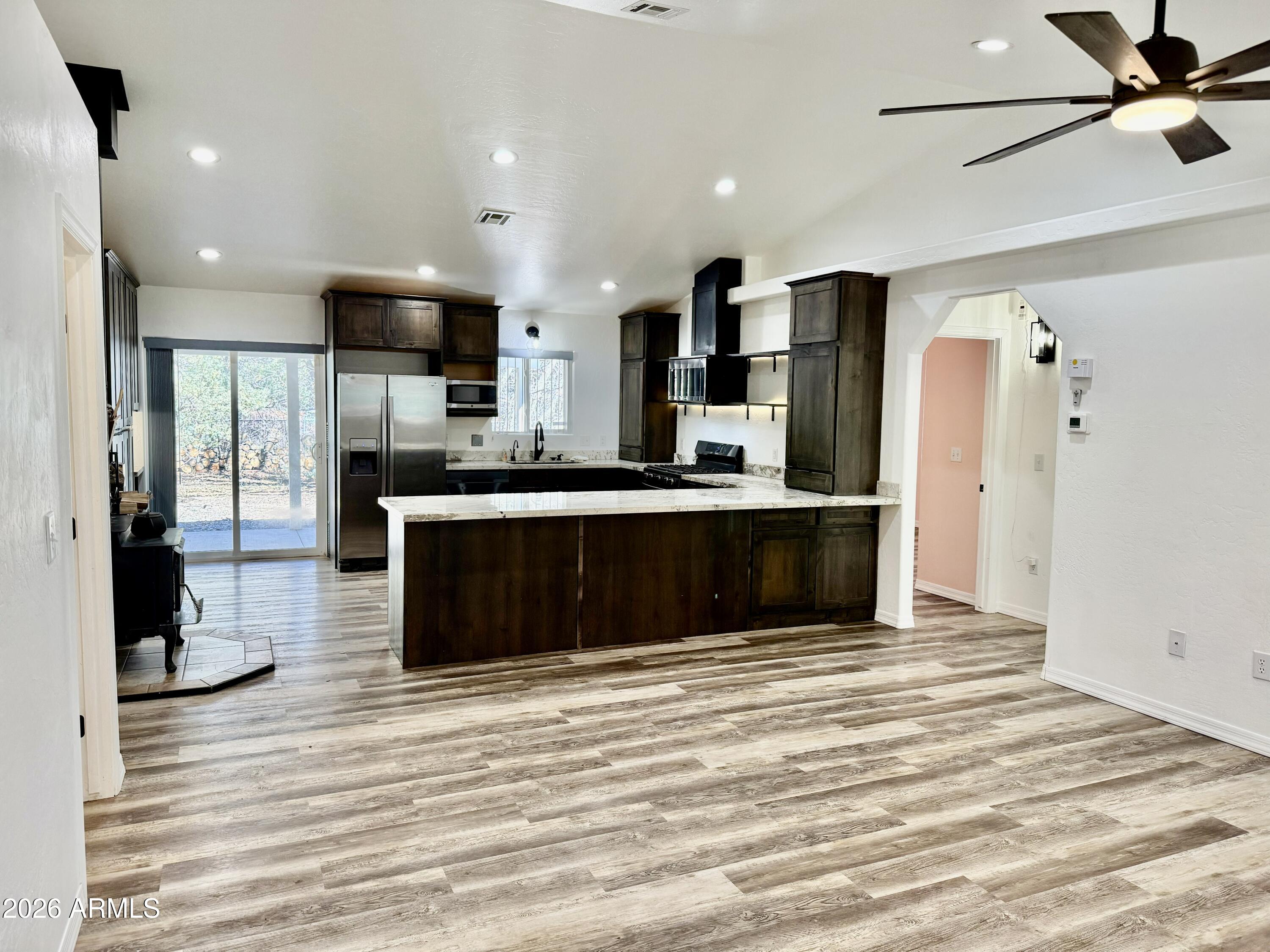 3918 MEADOW VIEW Drive