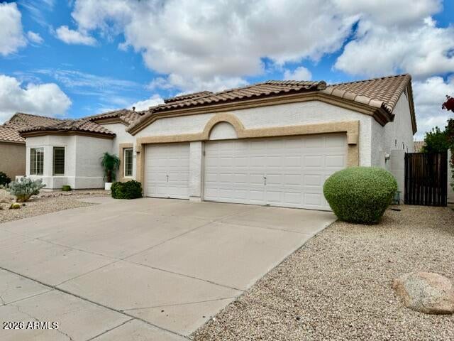 5526 E Woodridge Drive